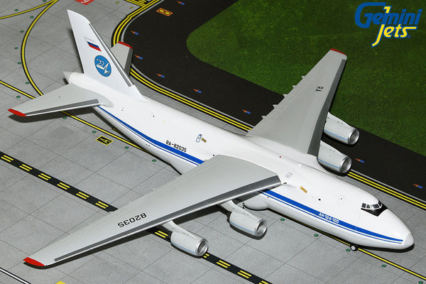 GeminiJets 1:200 Russian Federation Air Force An-124-100 RA-82035 **NEW  MOULD!** G2TTF1080